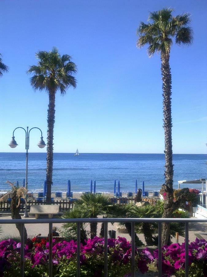 Villa Loft al mare San Lorenzo al Mare Exterior foto
